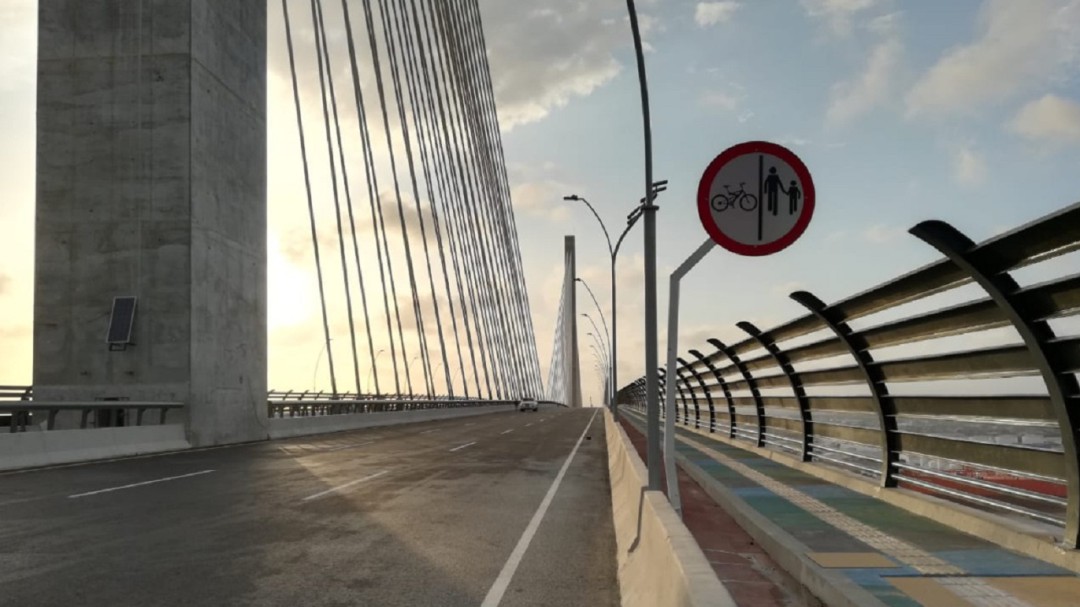 Se han robado $200 millones en luminarias del nuevo puente Pumarejo