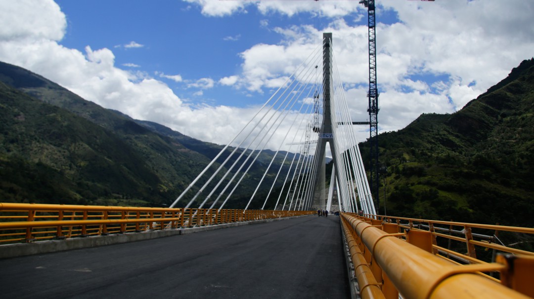 Denuncian paso restringido en Puente Hisgaura