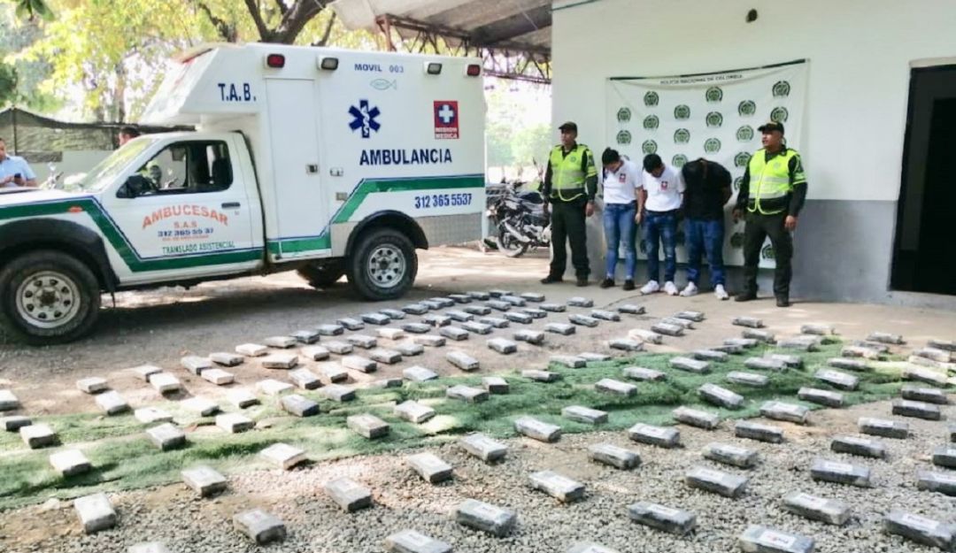 Cae ‘narco ambulancia’ en la Zona Bananera con 156 kilos de cocaína