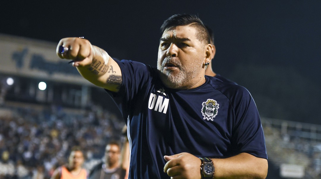 Maradona contra Macri por puesto en la FIFA: "Saquen a ese impostor"