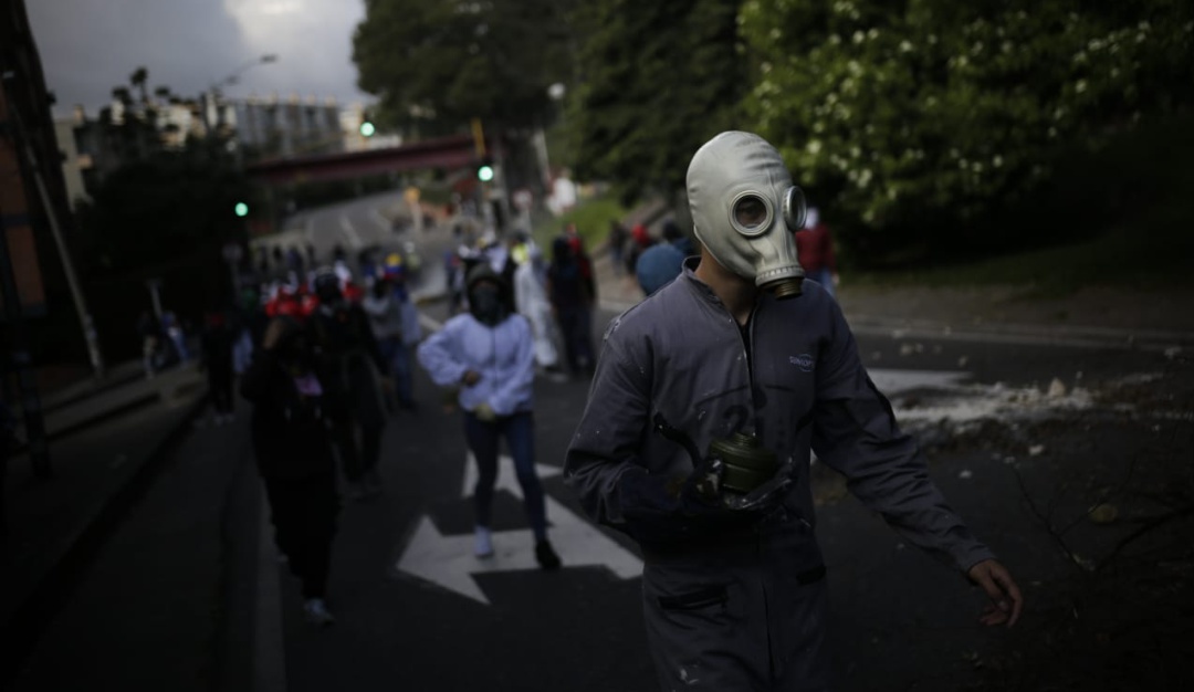 Protestas Universidad Distrital sede Macarena: Estudiantes de U. Distrital realizan bloqueos en Av. circunvalar