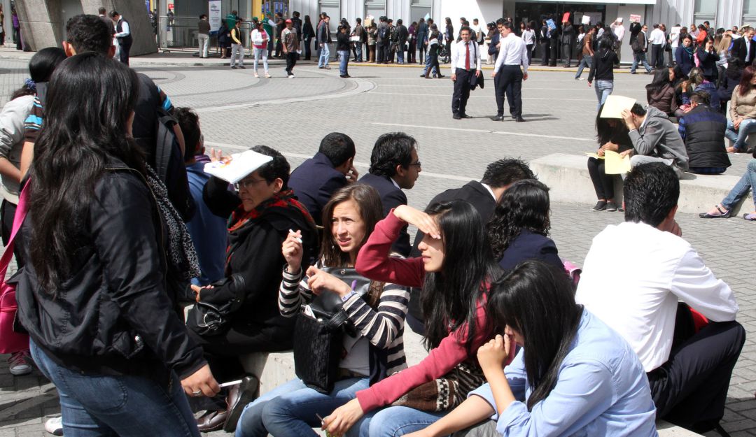 Trabajos para universitarios: Entidades estatales priorizarán contratación a jóvenes