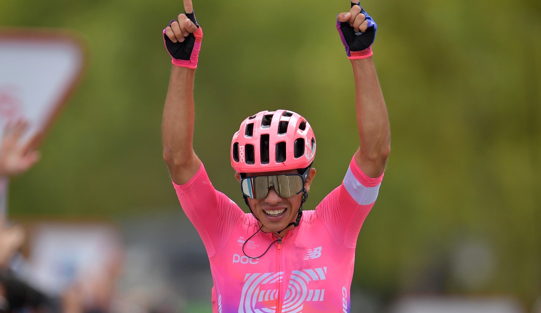 Sergio Higuita Campeón Nacional de Ruta: ¡Se viste de Tricolor!: Sergio Higuita, nuevo campeón nacional de ruta
