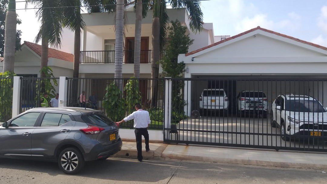 Amordazan al Embajador de Colombia en Panamá y asaltan su casa en Montería