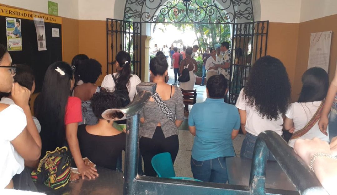 Atención a joven herida en protesta en la Universidad de Cartagena: Realizan acompañamiento a estudiante agredida en protesta en Cartagena