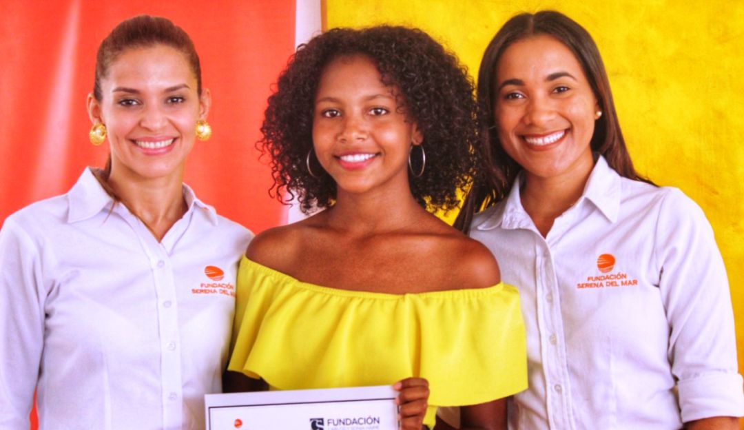 Entregan becas a jóvenes de las comunidades de la zona norte en Cartagena: Entregan becas a jóvenes de las comunidades de la zona norte en Cartagena