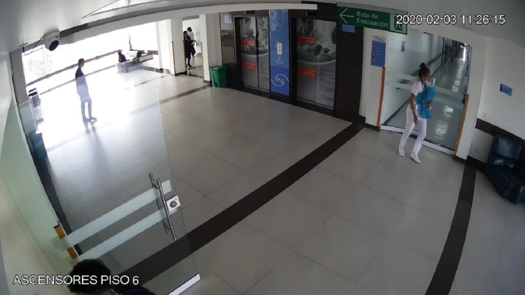 A prisión supuesta enfermera que trató de secuestrar a bebé recién nacida