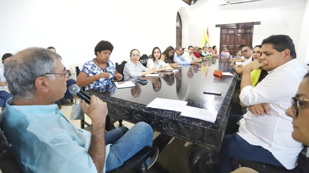 Alcalde Dau realizó primera reunión oficial con concejales de Cartagena