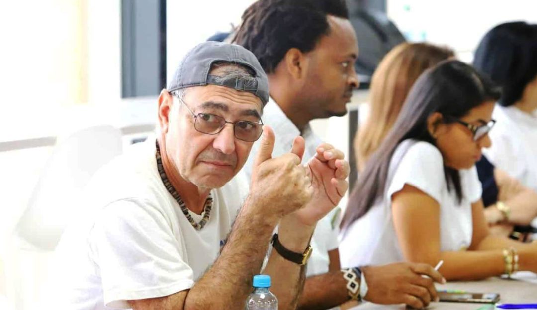 William Dau: Alcalde de Cartagena William Dau es denunciado por acoso y maltrato laboral