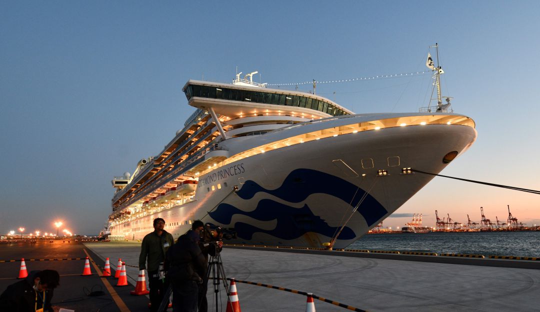 Coronavirus en el mundo: Vacaciones de pesadilla: dos cruceros en cuarentena por Coronavirus