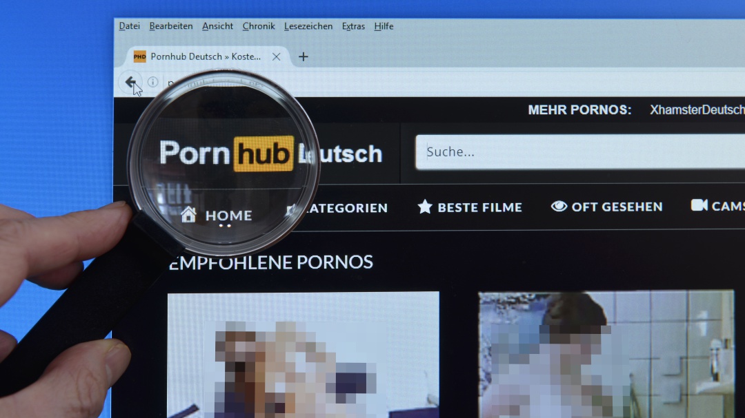¡A calentar San Valentín! Anuncian porno gratis para enamorados