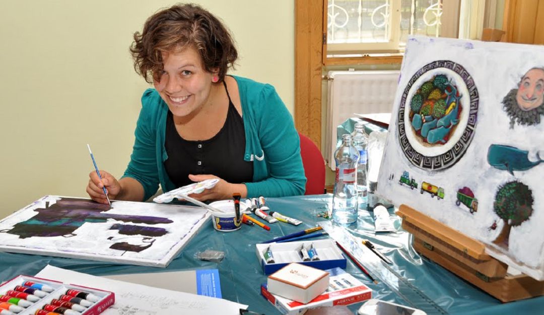 “Un libro es una galería de arte que puedes doblar y llevar contigo"
