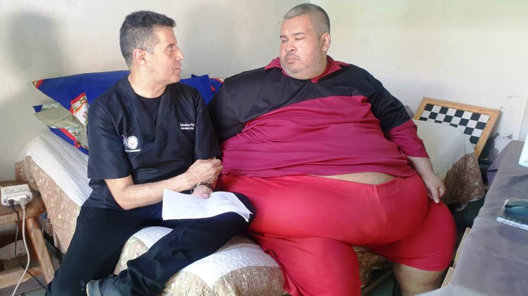 Franklin Jay busca salvar su vida y rebajar 320 kilos