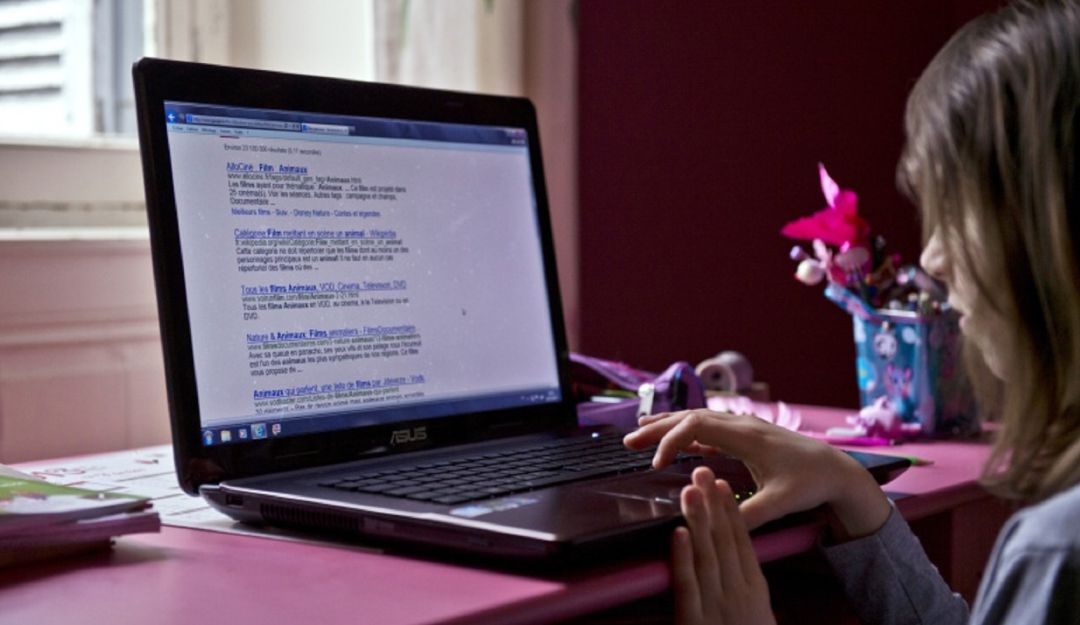 Internet en Colombia: Día del Internet Seguro busca incentivar el cuidado en los padres