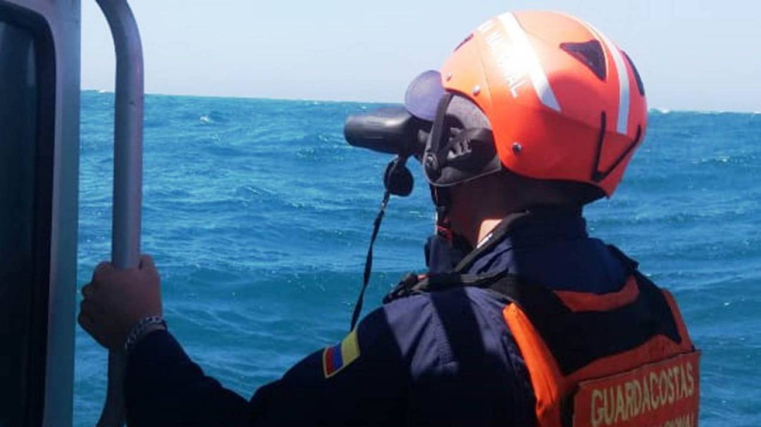 Armada Nacional rescató a francés que quedó a la deriva en el Mar Caribe