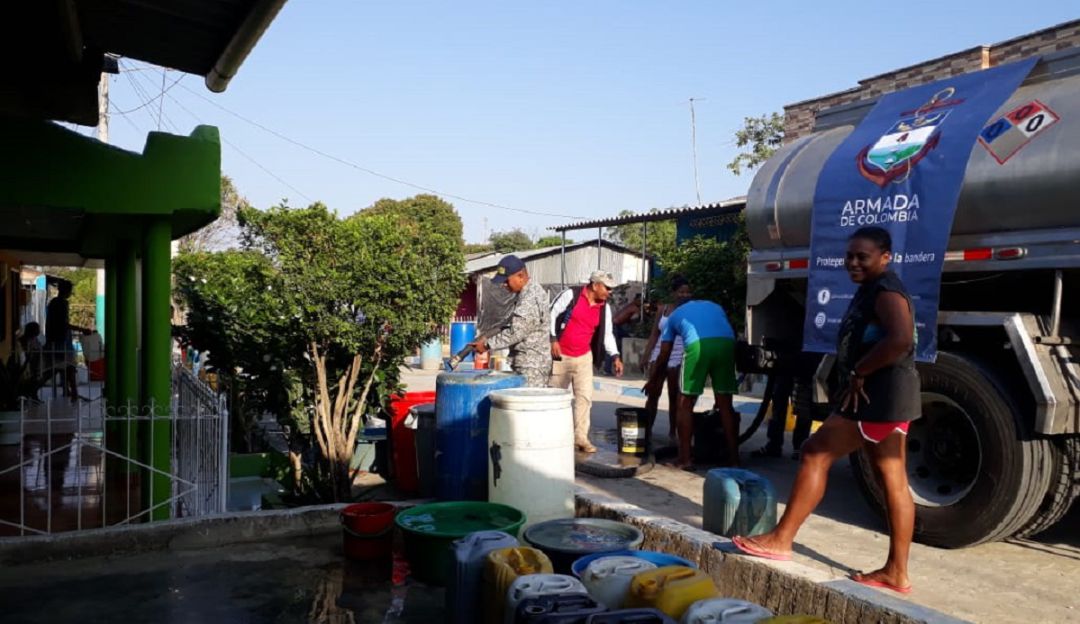 Sequía en Colombia: La Armada lleva agua a miles de sucreños azotados por la sequía