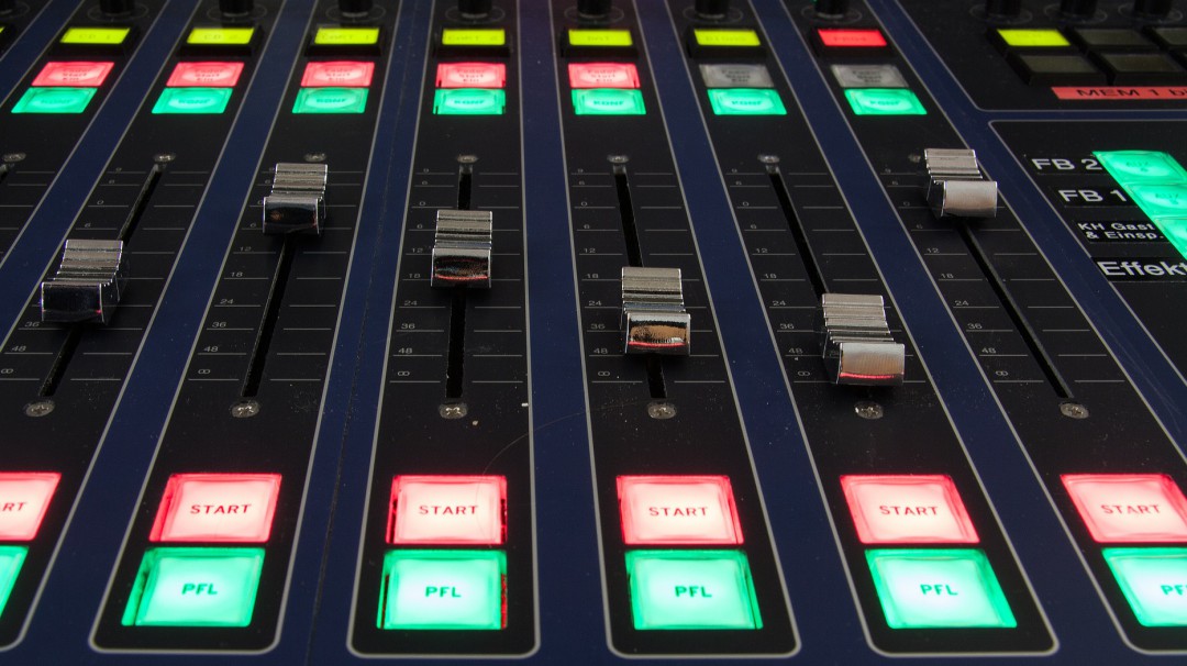 #CuandoConocíLaRadio, lo que dicen en las redes sociales por su día