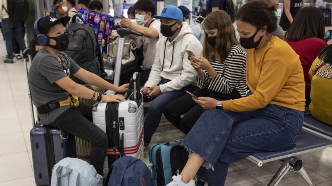 "No nos han dado un plan para salir de China, han salido de varios países"
