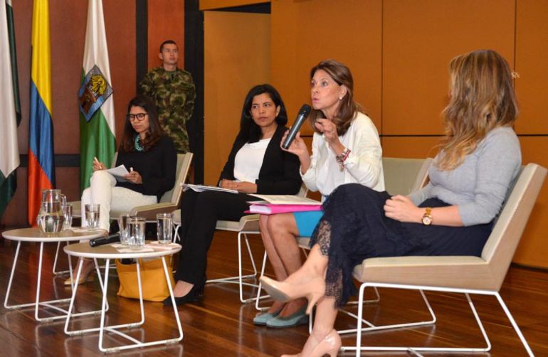 psicologa, trabajo, gobierno, antioquia, medellin: En el país ya tenemos demasiadas psicólogas: Martha Lucia Ramírez