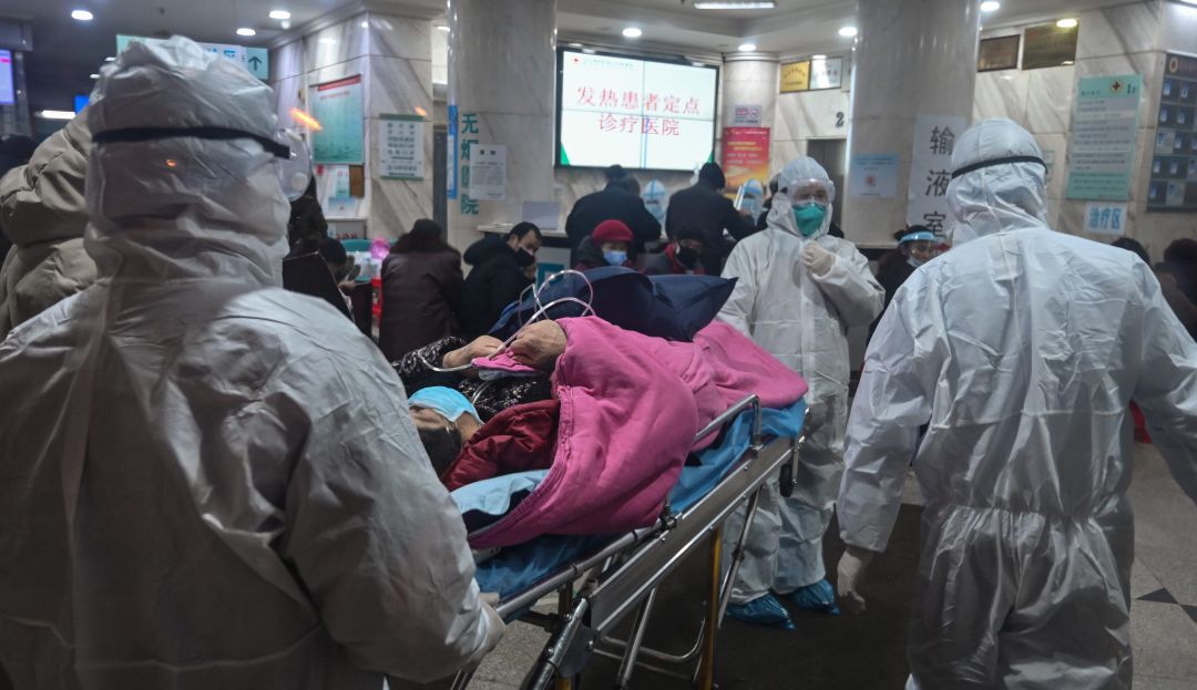 Francia confirma primer muerto por coronavirus en Europa