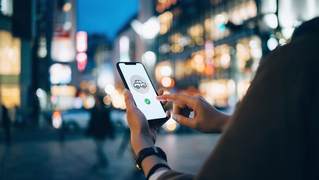 Con regulación de apps de transporte se buscarán beneficios a trabajadores