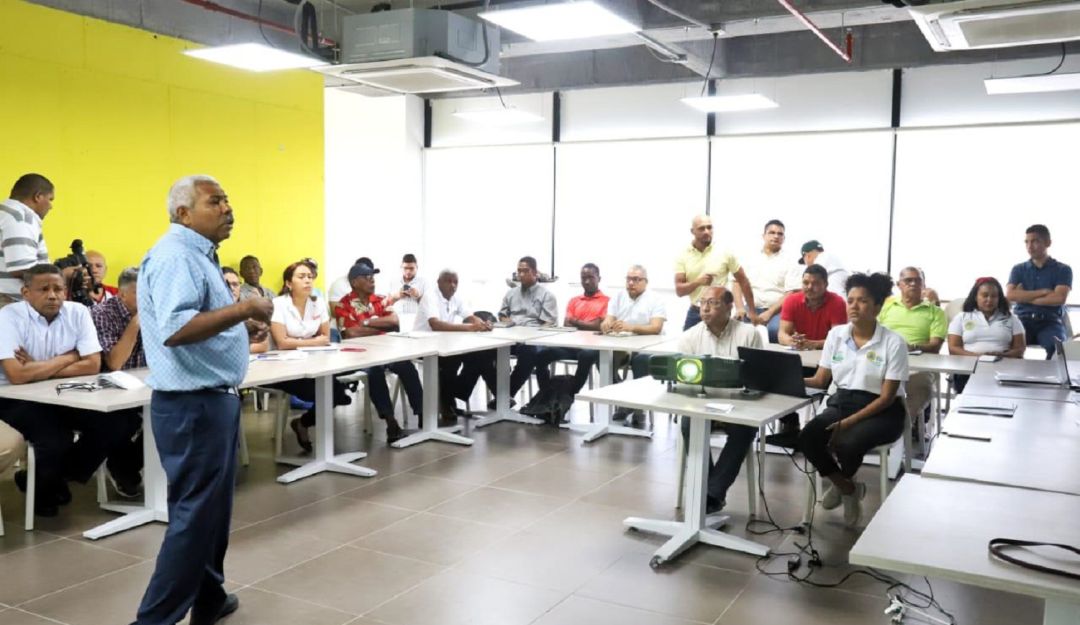 Centrales obreras se vinculan a la construcción del Plan de Desarrollo: Centrales obreras se vinculan a la construcción del Plan de Desarrollo