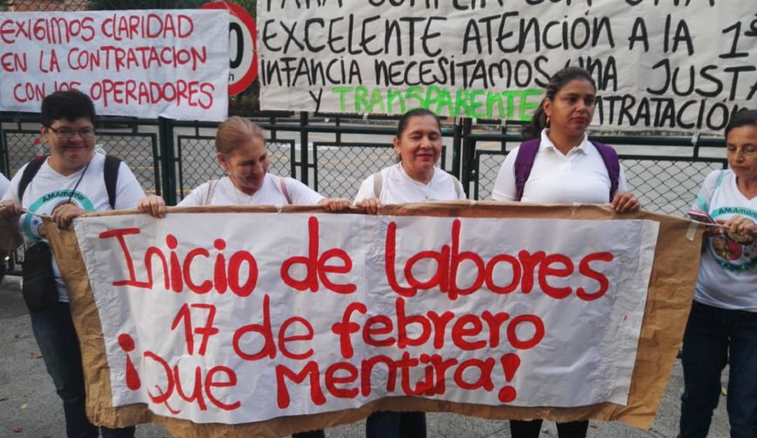 Bucaramanga protesta Icbf madres comunitarias: Contratistas del Icbf protestan en sede regional