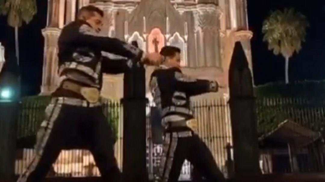 ¡Tremendo! Mariachis bailan champeta al ritmo de Shakira