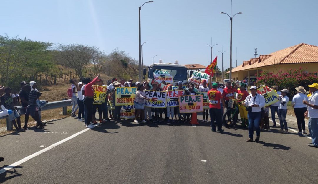 Bloqueos y protestas en el Peaje Marahuaco, vía Cartagena - Barranquilla: Bloqueos y protestas en el Peaje Marahuaco, vía Cartagena - Barranquilla