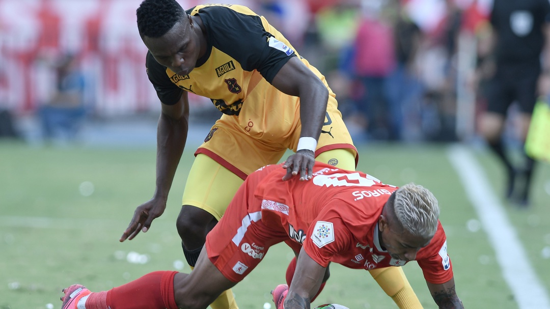 ¿Por qué se pierde tanto tiempo en el fútbol colombiano?