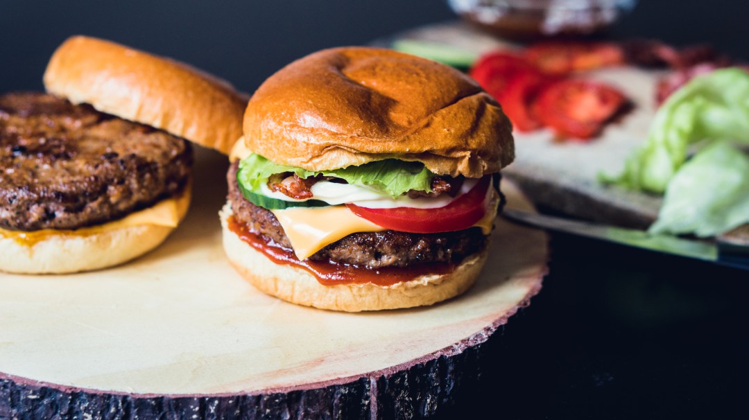 La hamburguesa con moho que promociona Burger King