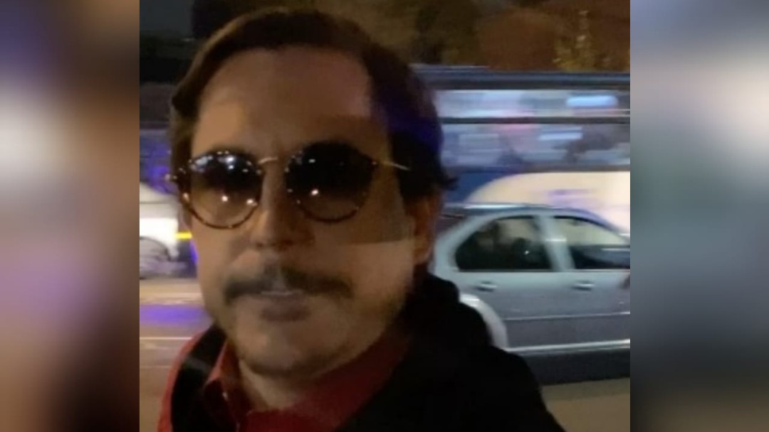 Juanpis González imitó a mujer que protagonizó acto de xenofobia