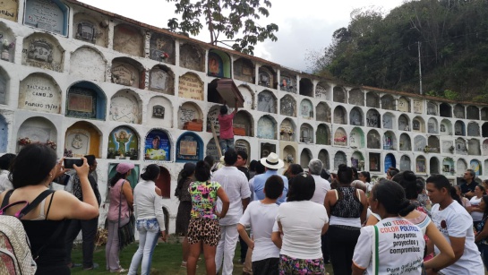 Falsos positivos en Colombia: Sepelio digno para primera víctima identificada por la JEP Falsos positivos en Colombia: Sepelio digno para primera víctima identificada por la JEP