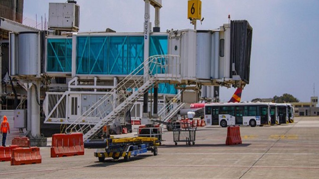 El aeropuerto Ernesto Cortissoz listo para recibir a 11 mil turistas