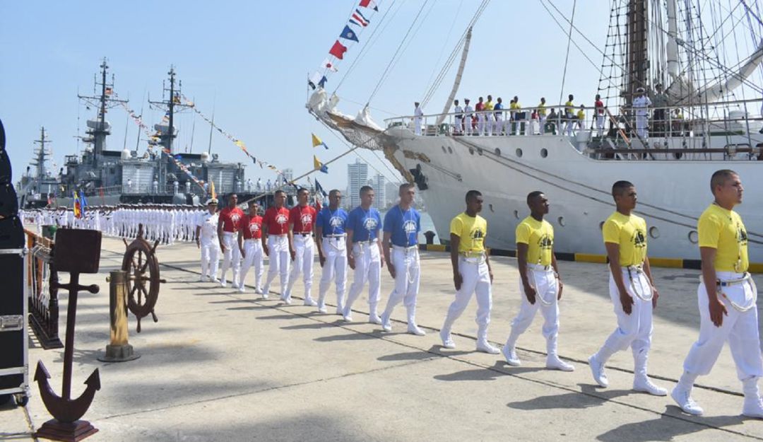 Armada en Cartagena: Buque ARC Gloria zarpa en Cartagena con alumnos de la Infantería de Marina