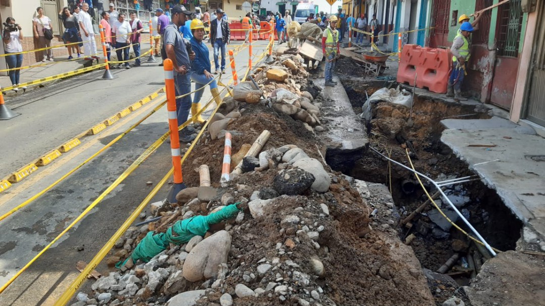 Cierran vía que comunica el Valle y Antioquia por el occidente Caldense
