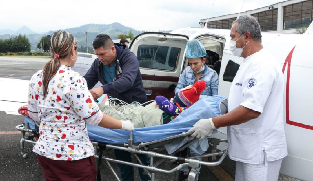 Llegada del menor al aeropuerto La Nubia de Manizales