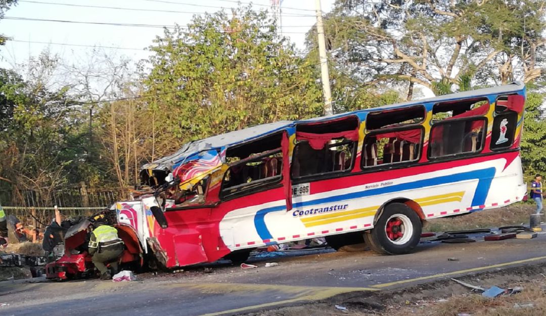 Grave accidente de tránsito entre Cartagena y Turbaco: Un muerto y 17 heridos en accidente de tránsito entre Turbaco y Cartagena