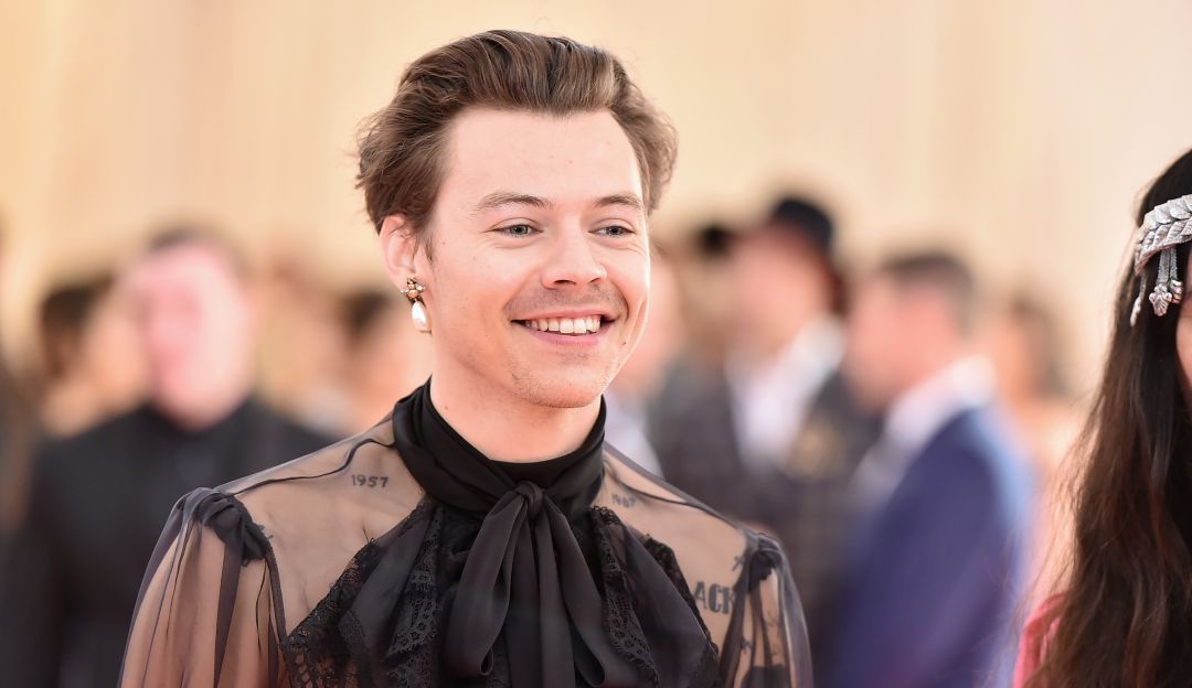 Harry Styles: Harry Styles 'sumerge' a sus fanáticos con el video de su sencillo Falling