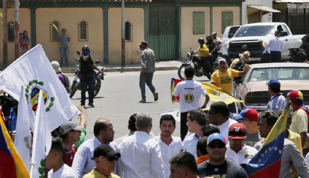 Oposición en Venezuela: Disparos en medio de protesta dejan 5 heridos: oposición venezolana