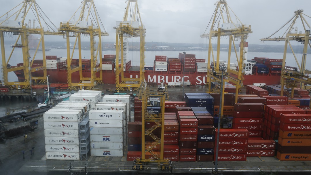 "Operaciones de comercio exterior del país no van a parar en aislamiento"