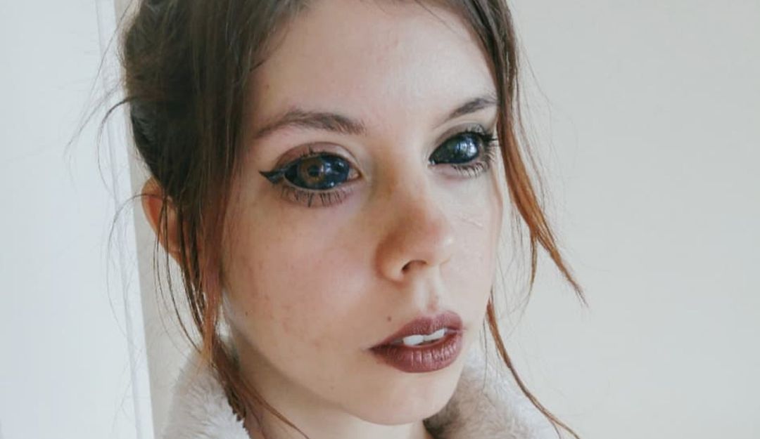 Tatuajes: Mujer perdió la vista luego de tatuarse los ojos