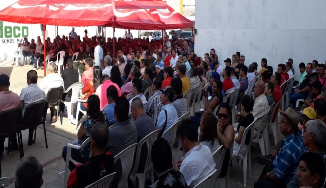 Tenderos de Barranquilla: Tenderos en Barranquilla piden a Duque permiso para porte de armas