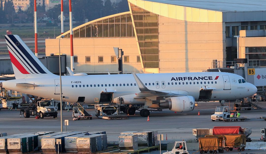 Air France transportó a colombiana con coronavirus desde París: Air France transportó a colombiana con coronavirus desde París