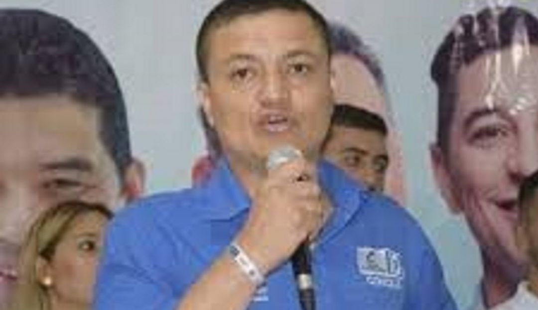 Negligencia Policial: Policías de Ibagué se la pasan “chateando”, denuncia concejal