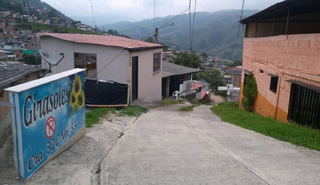 invasion; manizales; imputacion; fiscalia; girasoles: Fiscalía imputó dos delitos a presunto responsable de invasión de Girasoles