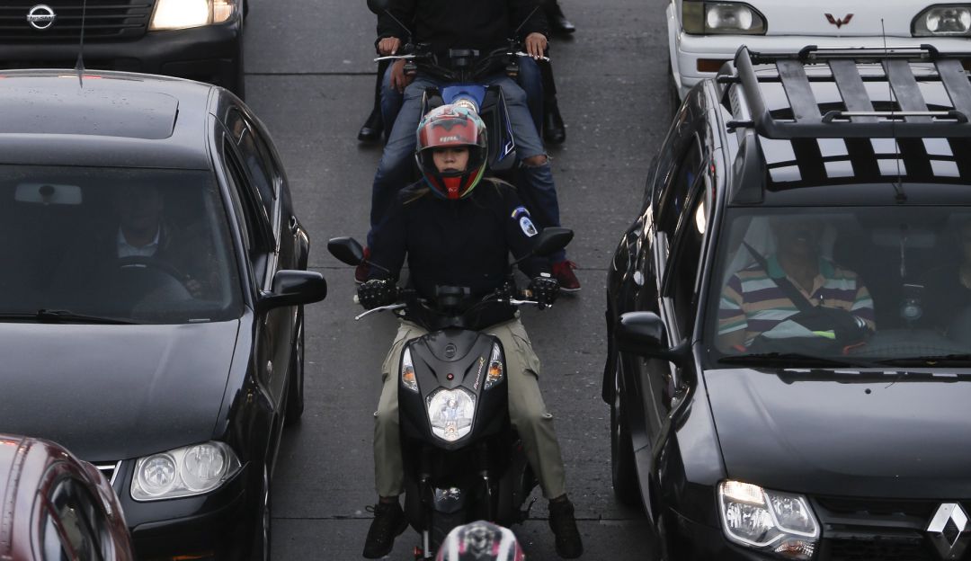 Noticias Bogotá: Los dos cambios que tendría el pico y placa en Bogotá: Pico y placa extendido y los sábados: las propuestas que estudia Movilidad