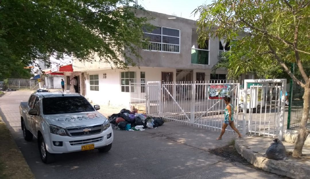 Cierre de calles en Villas de la Candelaria: Denuncian cierres de calles en Villas de la Candelaria, Cartagena