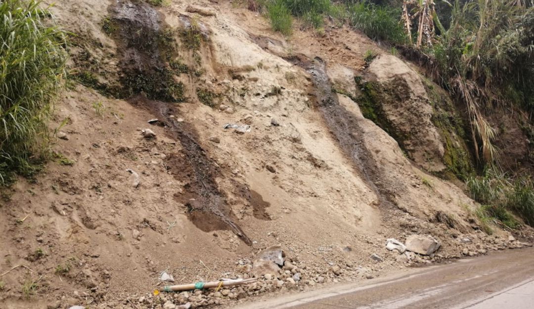 Vía al Cañón del Combeima: Avanzan trabajos de recuperación en la vía al Cañón del Combeima