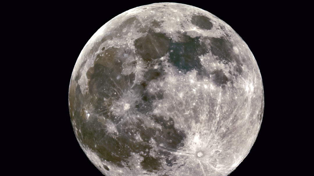 Así se vivió la 'Superluna de gusanos' del 9 de marzo